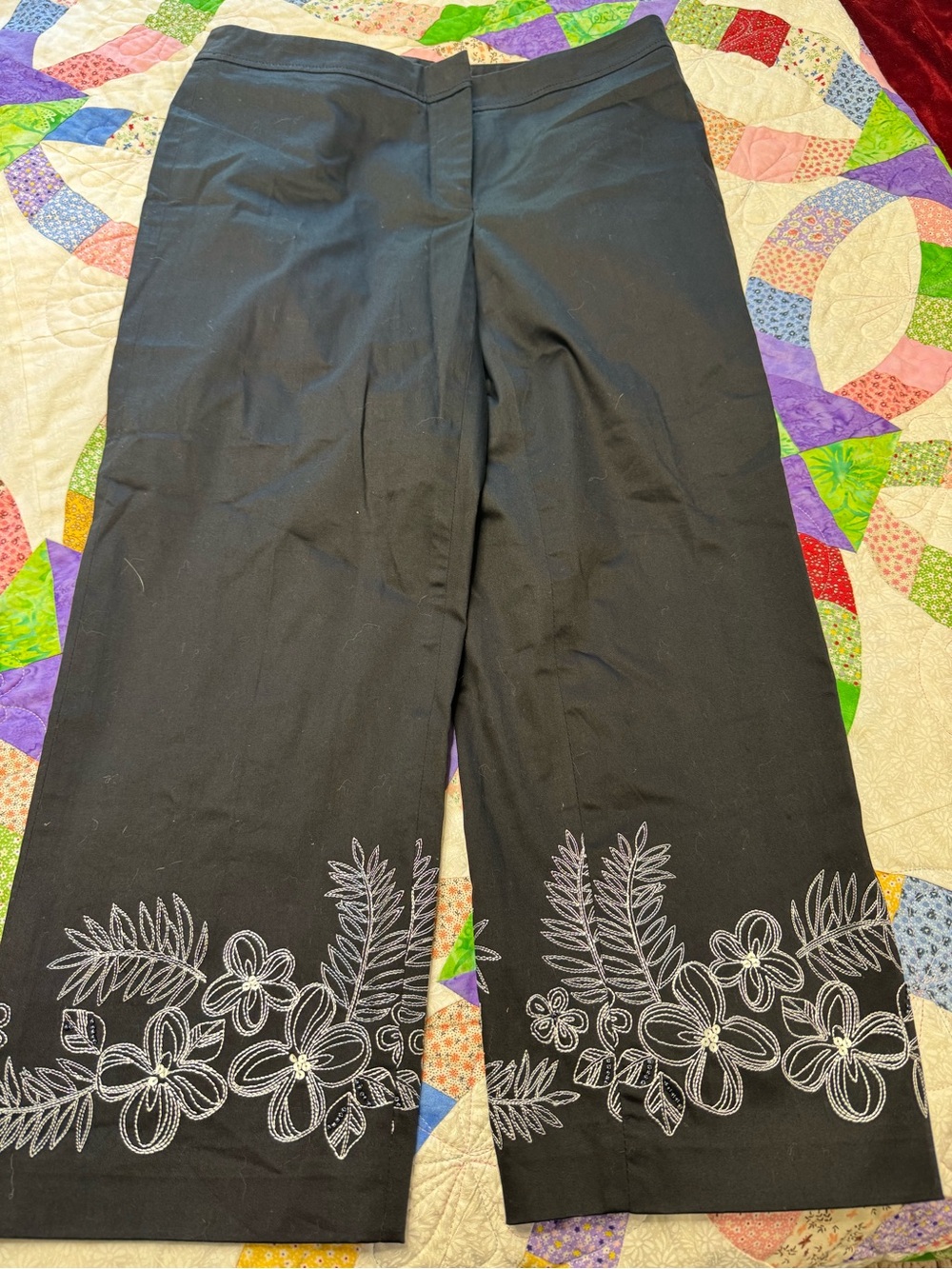 Apostrophe Black Capris with White Floral Embroidery